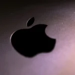FILE PHOTO: Illustration shows Apple logo