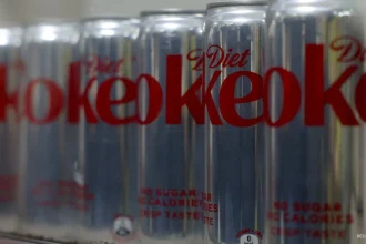 PHOTO: Cans of diet coke
