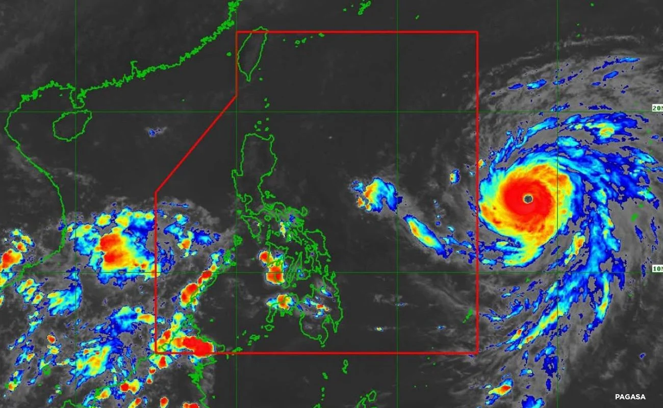 PAGASA satellite image showing Super Typhoon ‘Champi’ churning closer to the country on Oct. 19.