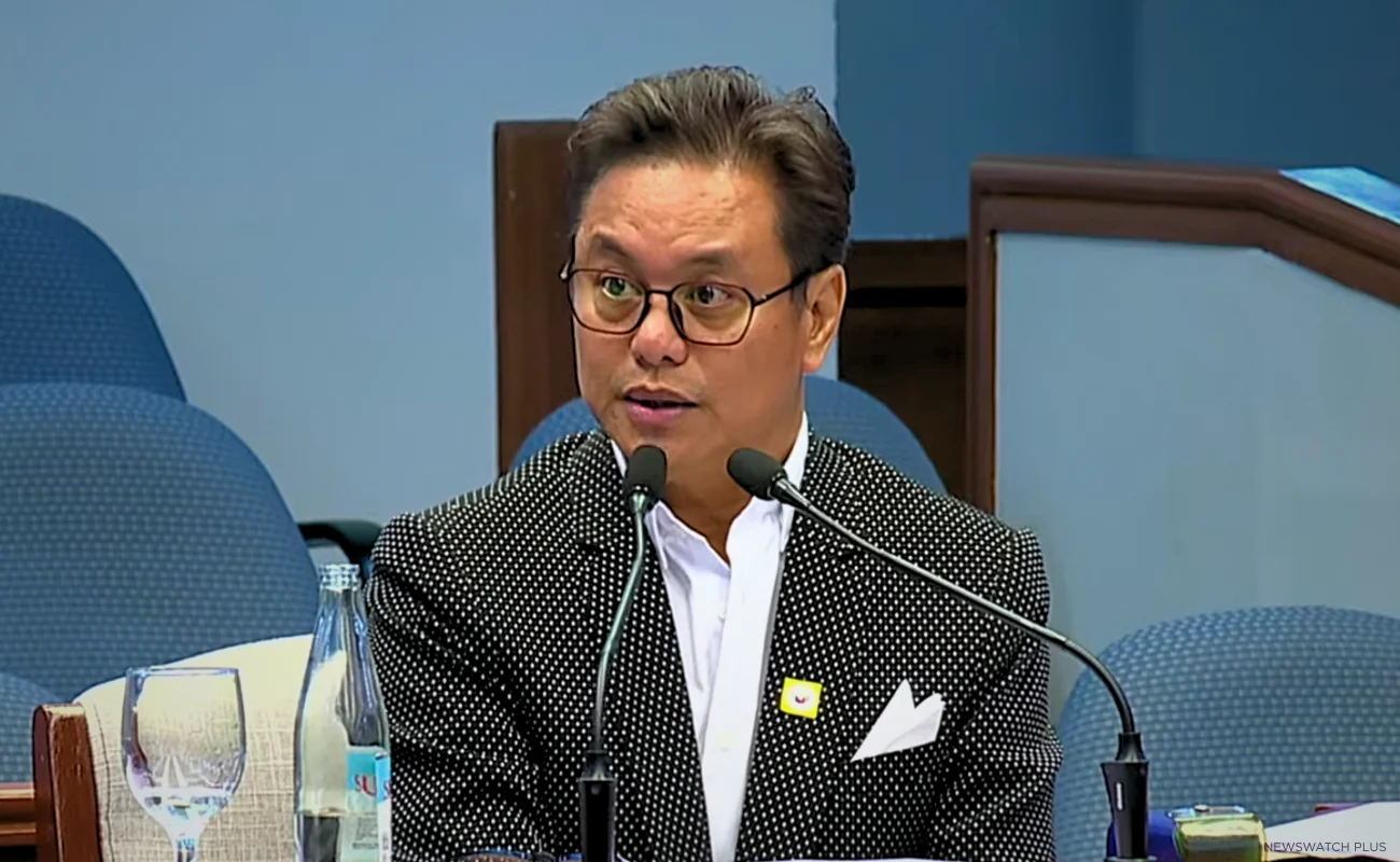 Financial forensic expert Alexander Cabrera testifies for the prosecution in the impeachment trial of Vice President Sara Duterte on Oct. 9.
