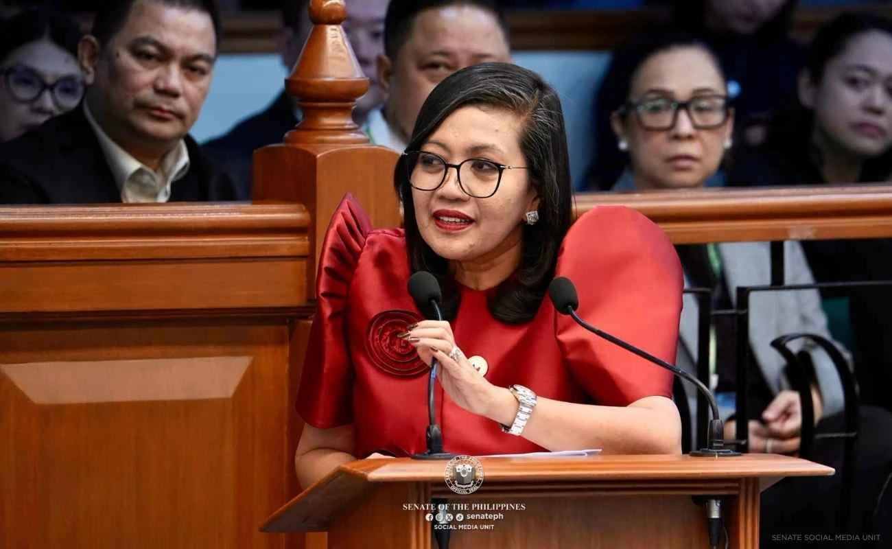 House lead prosecutor Jinky Luistro announces the withdrawal of three charges in the impeachment trial of Vice President Sara Duterte on Oct. 13.
